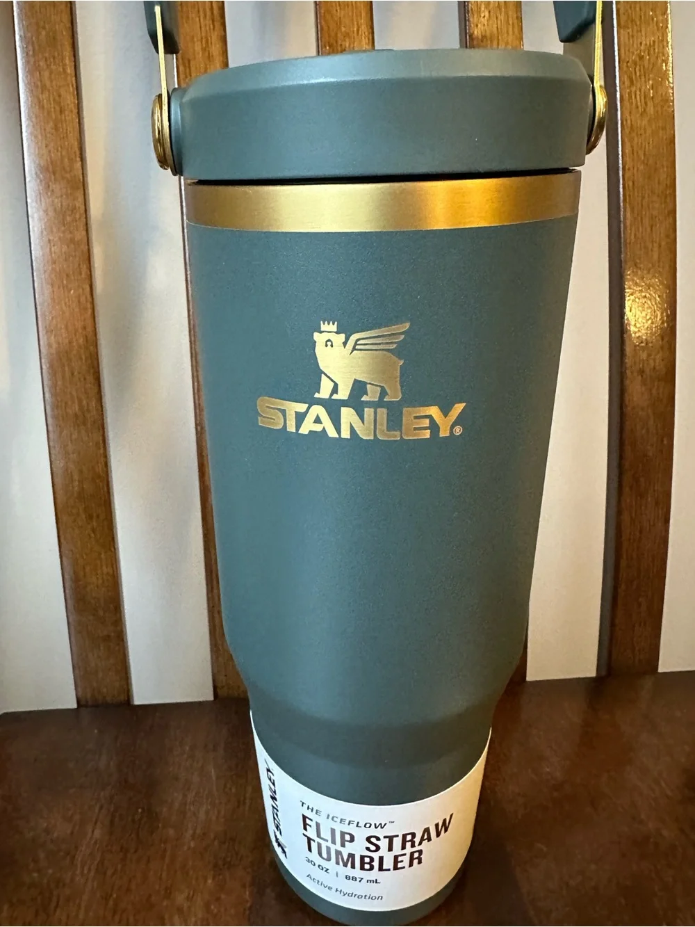 Stanley The Cheers & Cheer IceFlow Flip Straw Tumbler | 30 OZ; WREATH